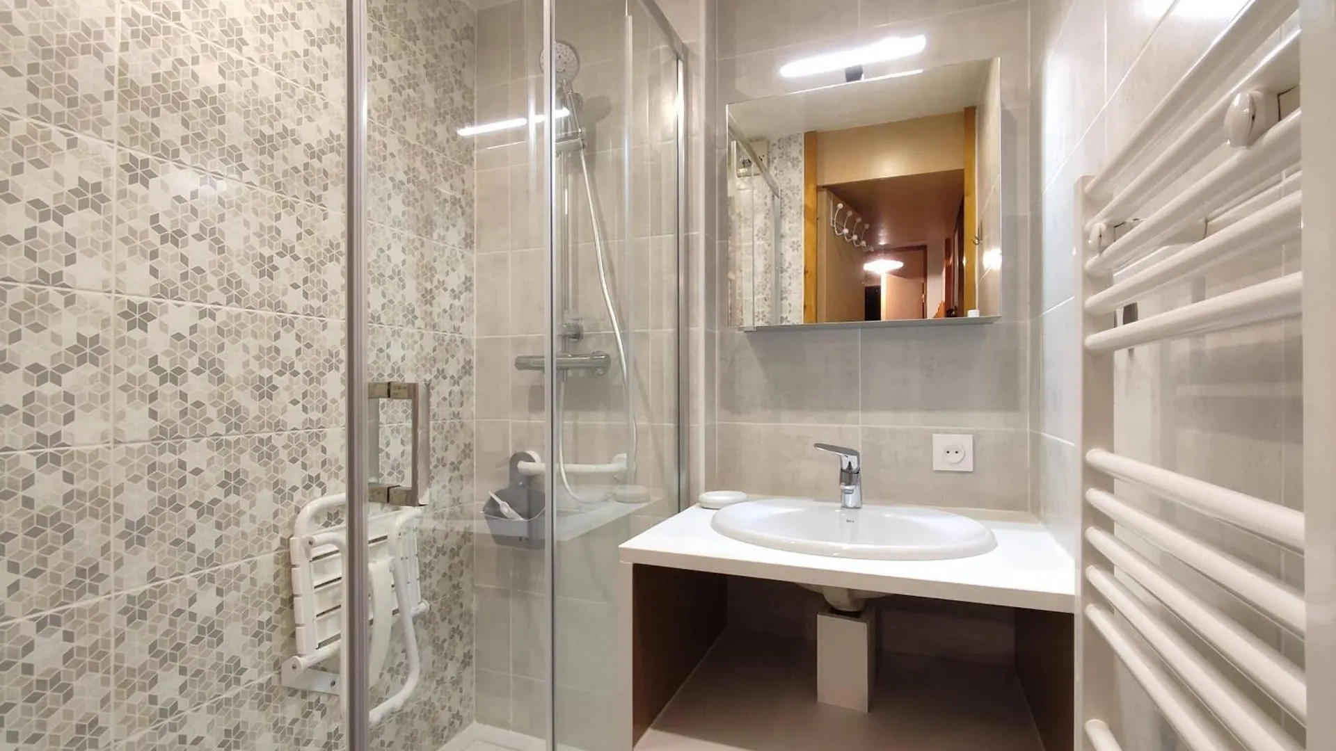 Apartment Studio Skis Aux Pieds A Valmorel, Balcon, Proche Commerces, 4 Couchages - Fr-1-356-291