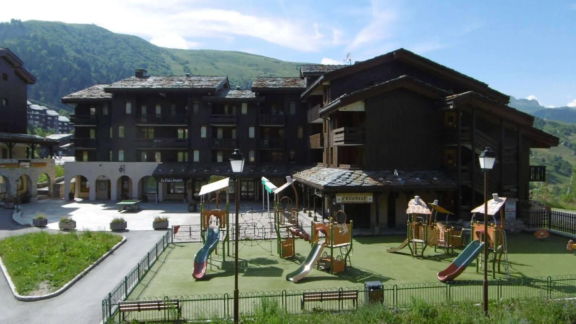 Apartment Studio Skis Aux Pieds A Valmorel, Balcon, Proche Commerces, 4 Couchages - Fr-1-356-291